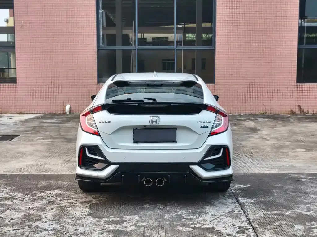 Honda Civic — фото 10