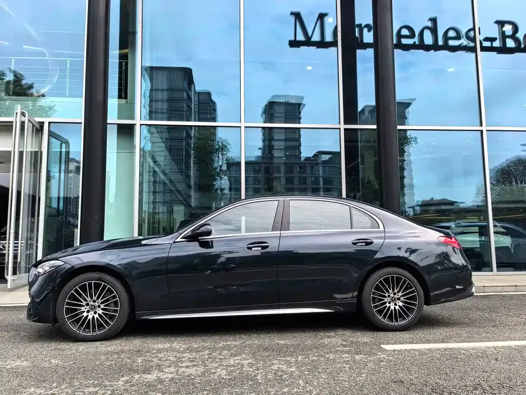 Mercedes-Benz C-Class — фото 10