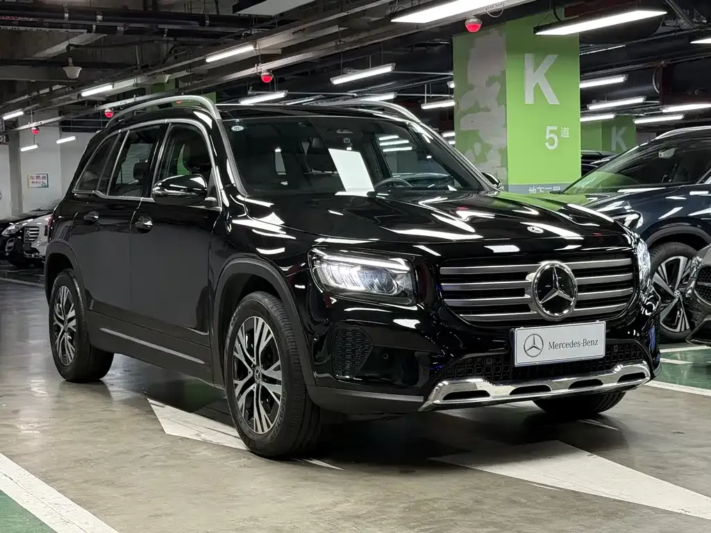 Mercedes-Benz GLB — фото 10