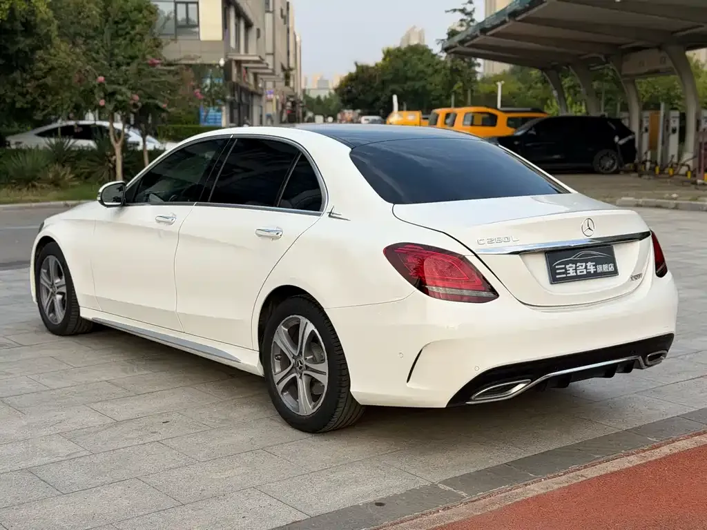 Mercedes-Benz C-Class — фото 4