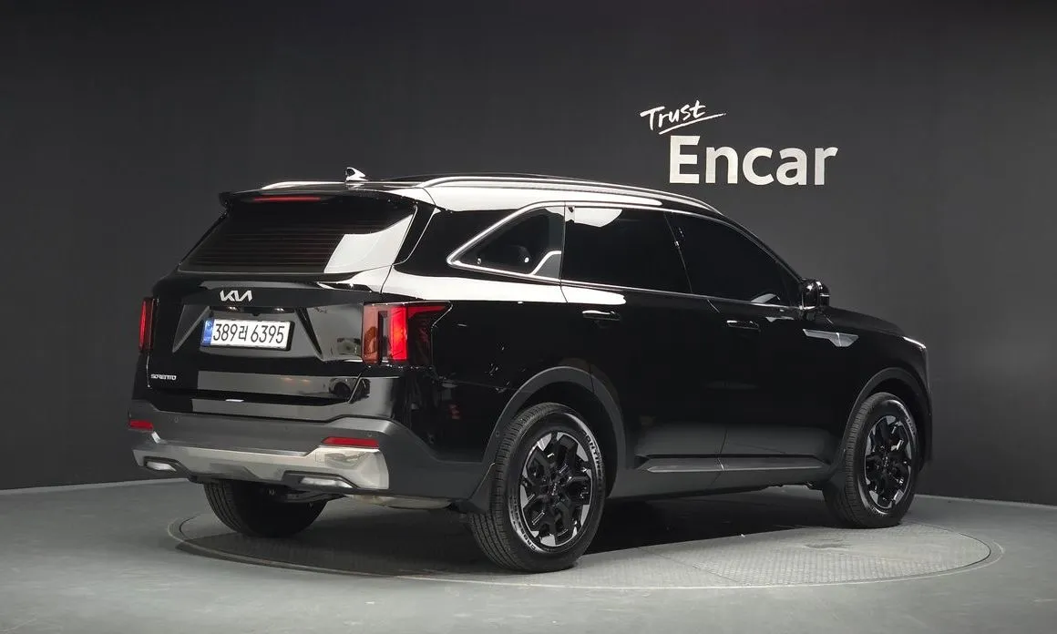 Kia Sorento — фото 5