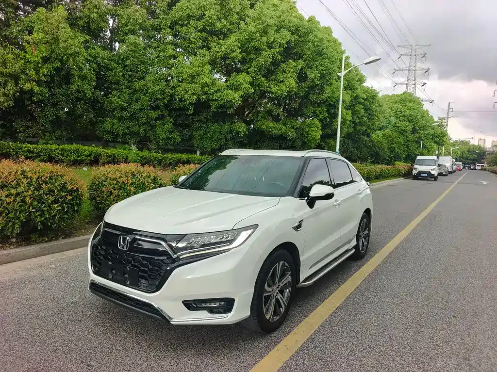Honda UR-V — фото 1