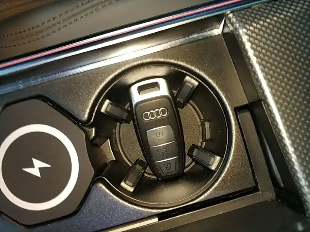 Audi A6L — фото 2
