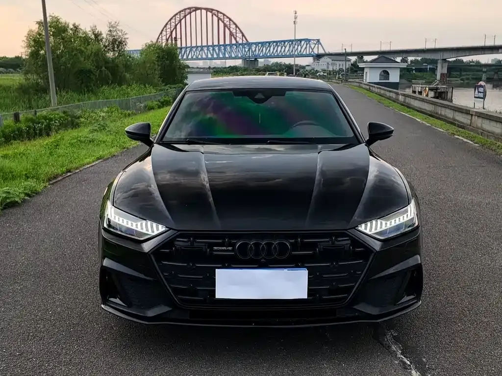 Audi A7L — фото 3