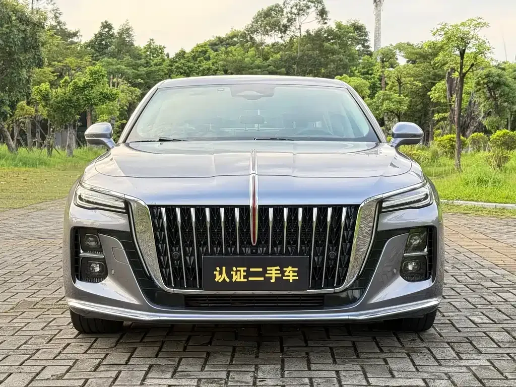 Hongqi H5 — фото 1