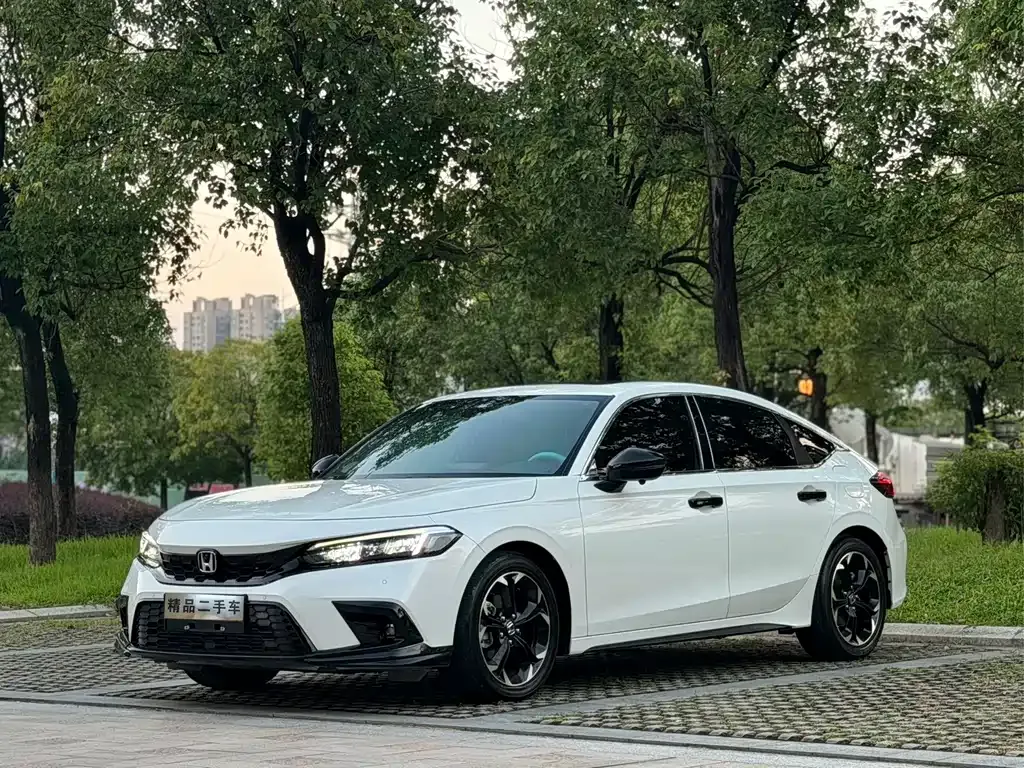 Honda Civic — фото 1