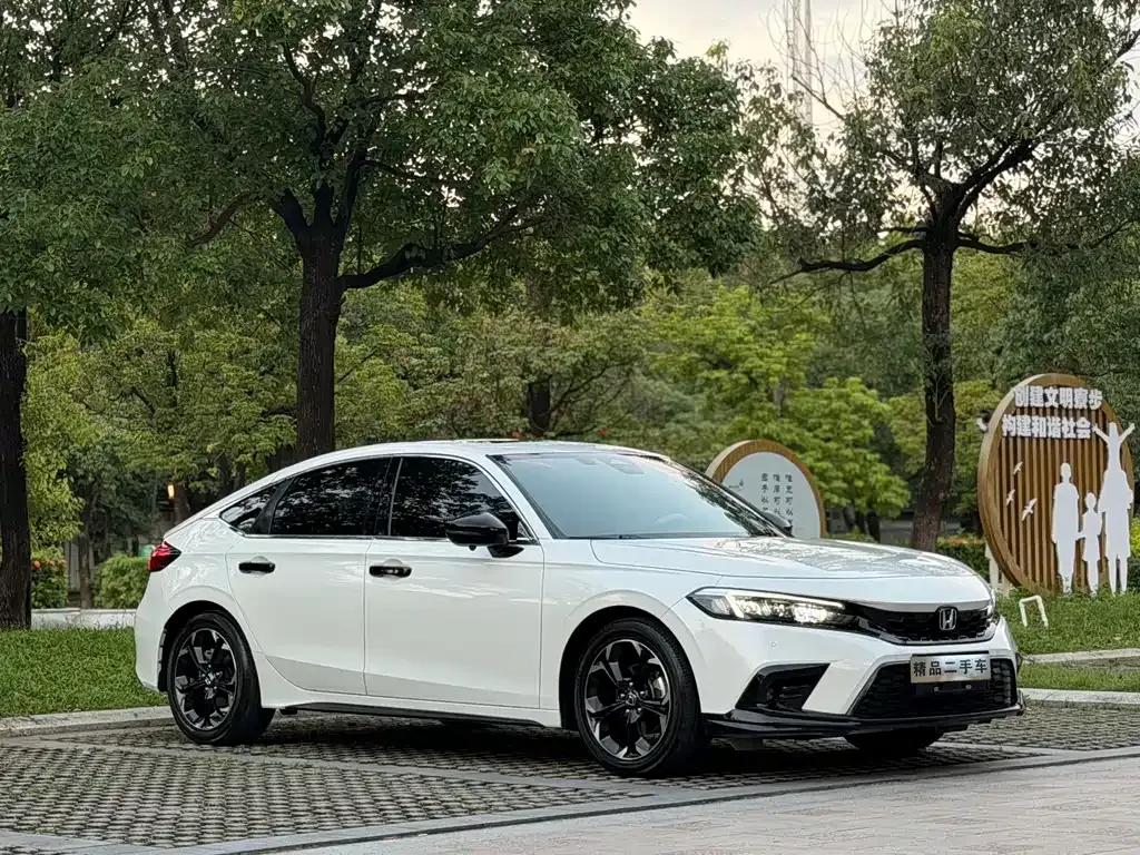 Honda Civic — фото 10