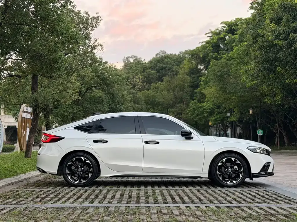 Honda Civic — фото 3
