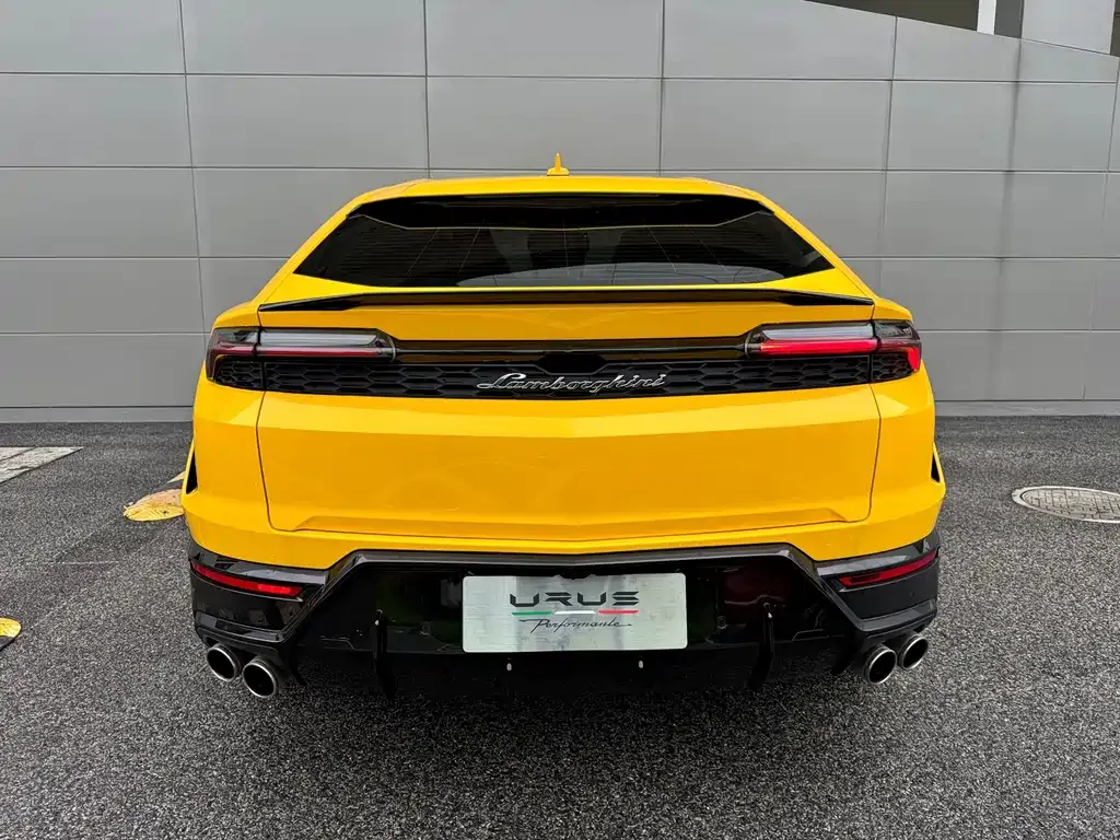 Lamborghini Urus SE — фото 8