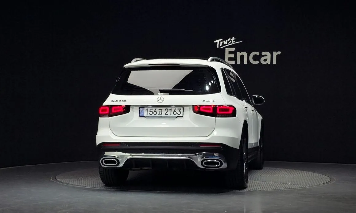 Mercedes-Benz GLB-Class — фото 2