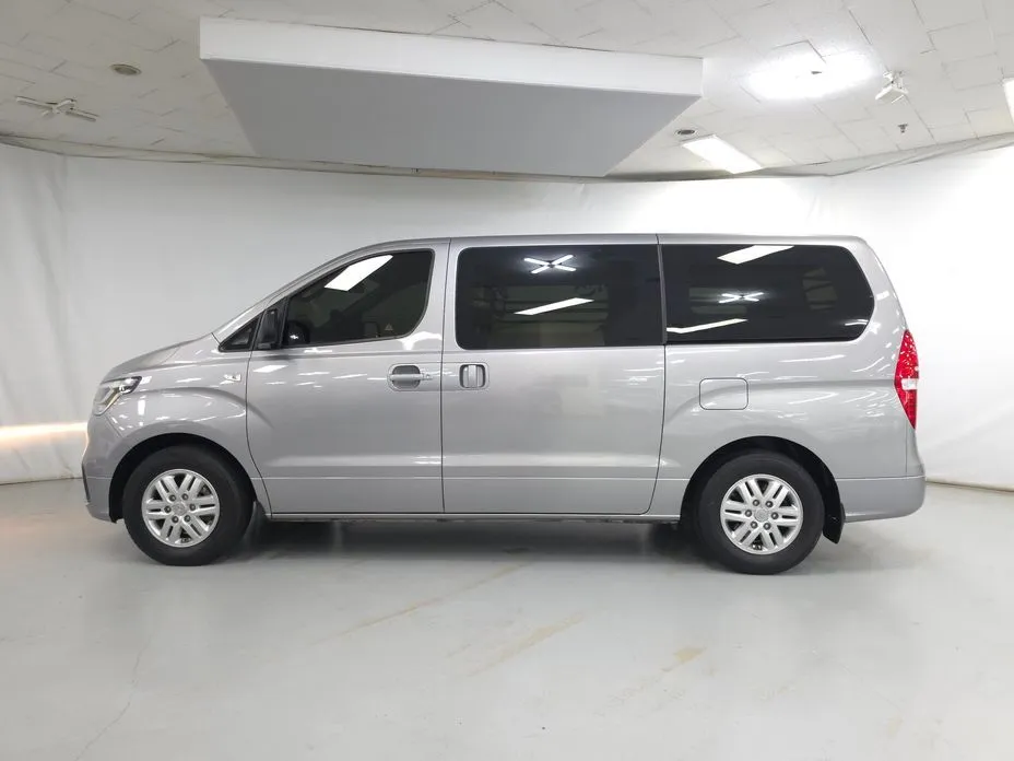Hyundai Starex — фото 2