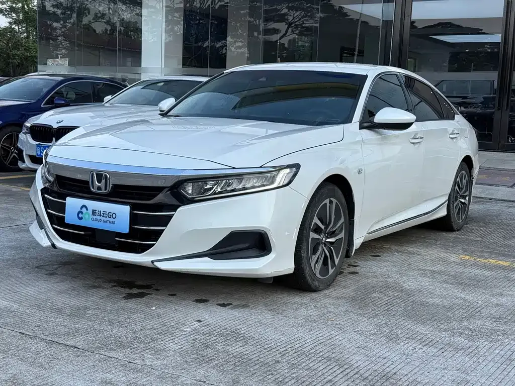Honda Accord — фото 4