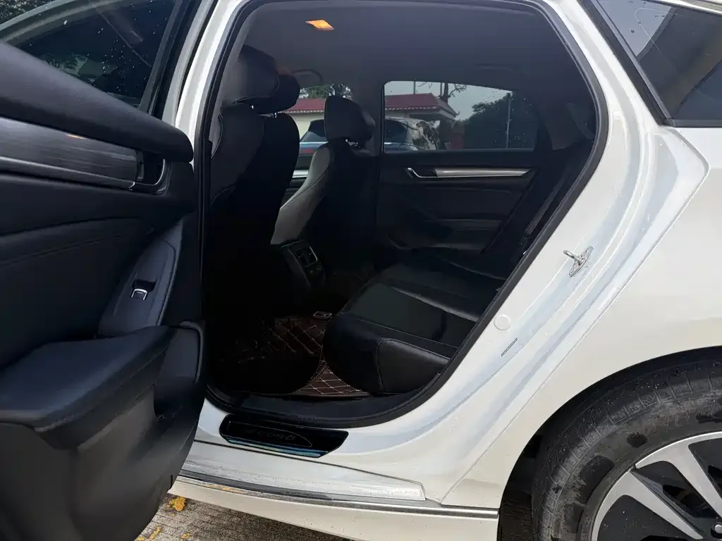 Honda Accord — фото 3