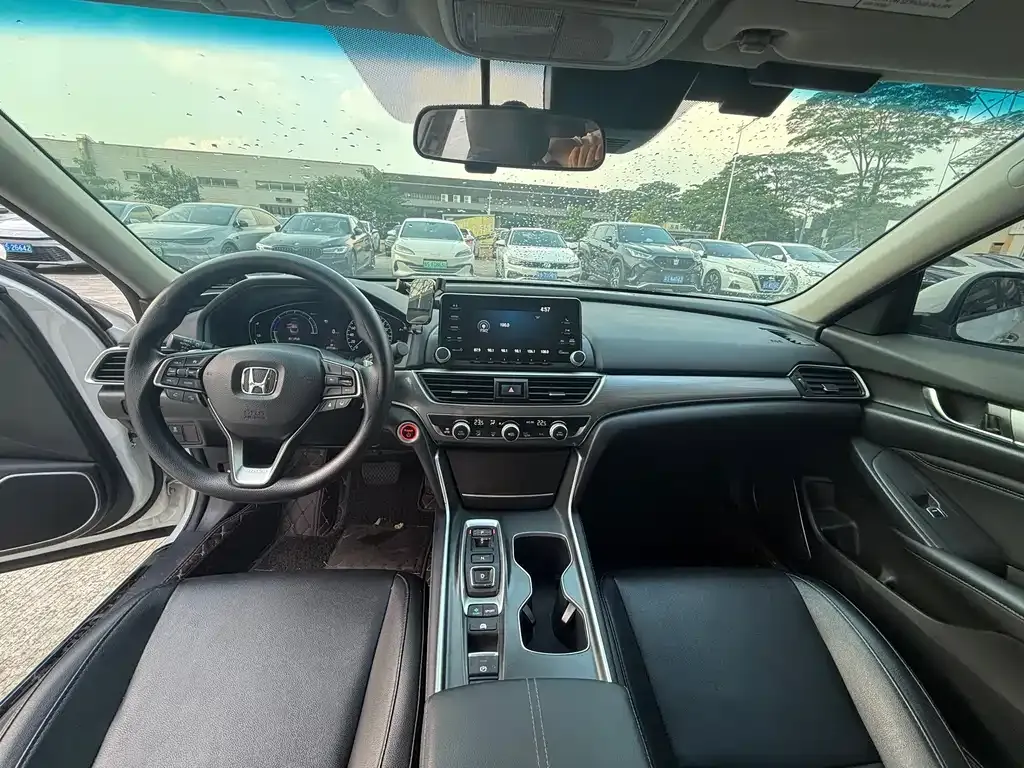 Honda Accord — фото 5
