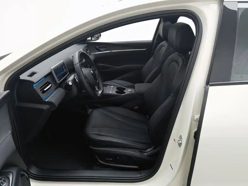 BYD Seal 06 DM-i Touring — фото 8