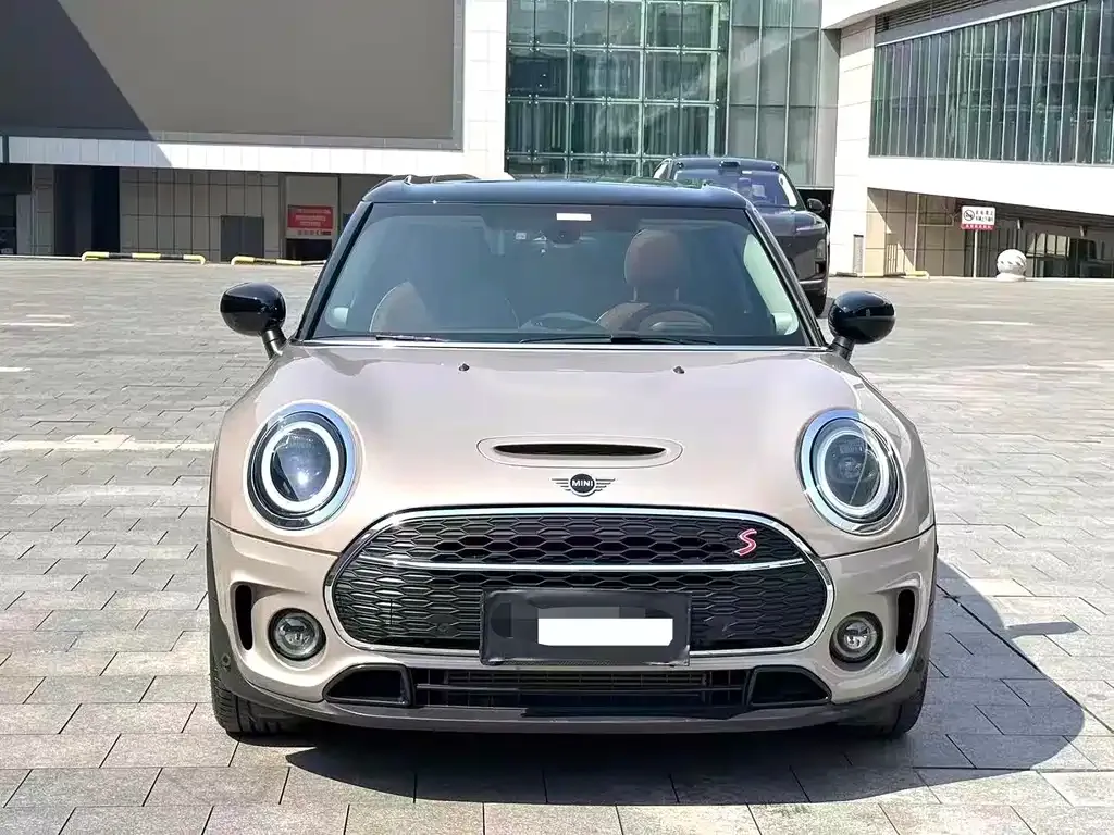 MINI Clubman — фото 7