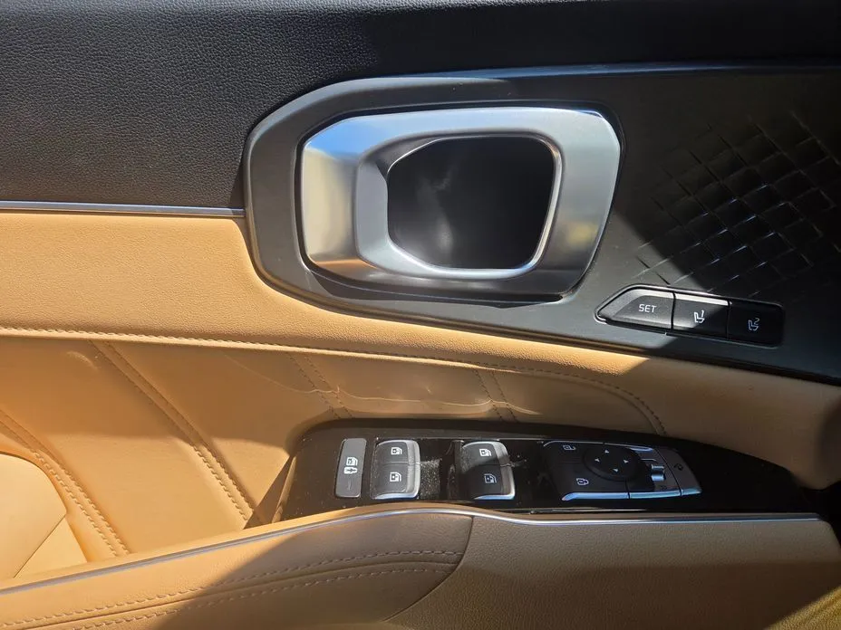 Kia Sorento — фото 3