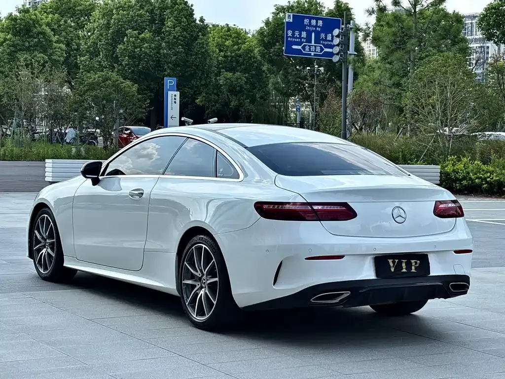 Mercedes-Benz E-Class (Import) — фото 8