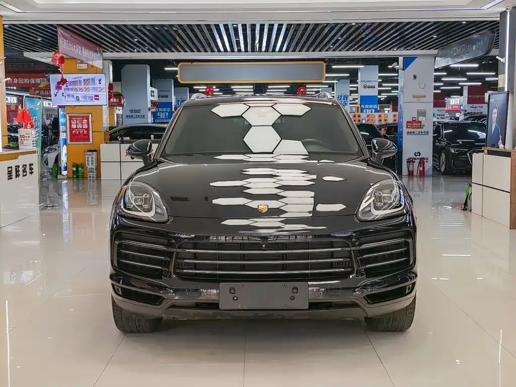 Porsche Cayenne Hybrid — фото 10
