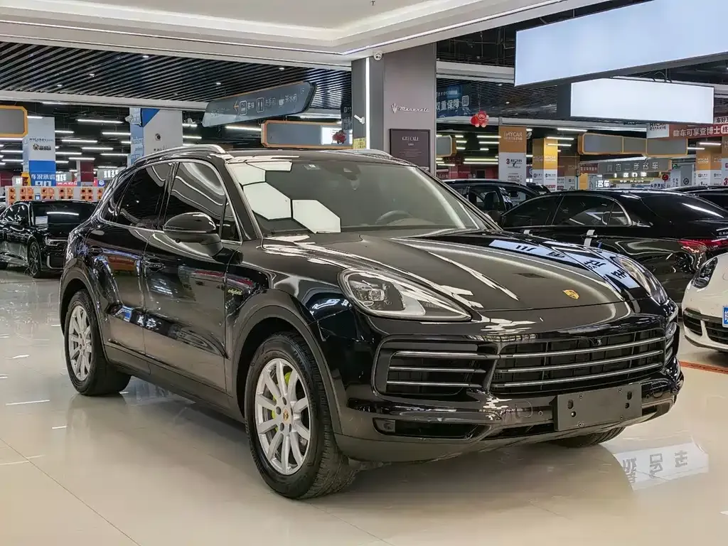Porsche Cayenne Hybrid — фото 9