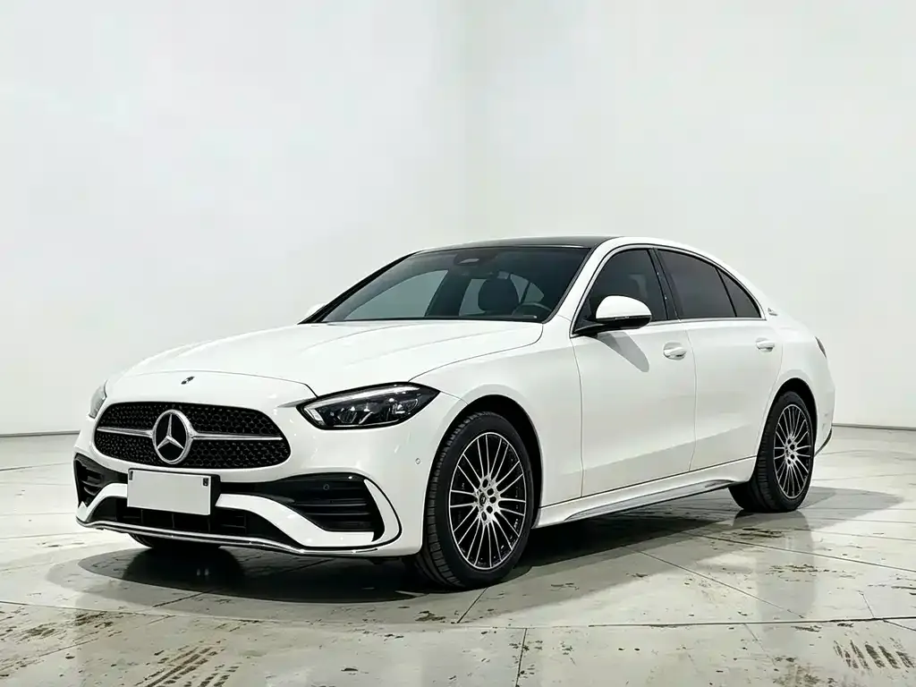Mercedes-Benz C-Class — фото 1