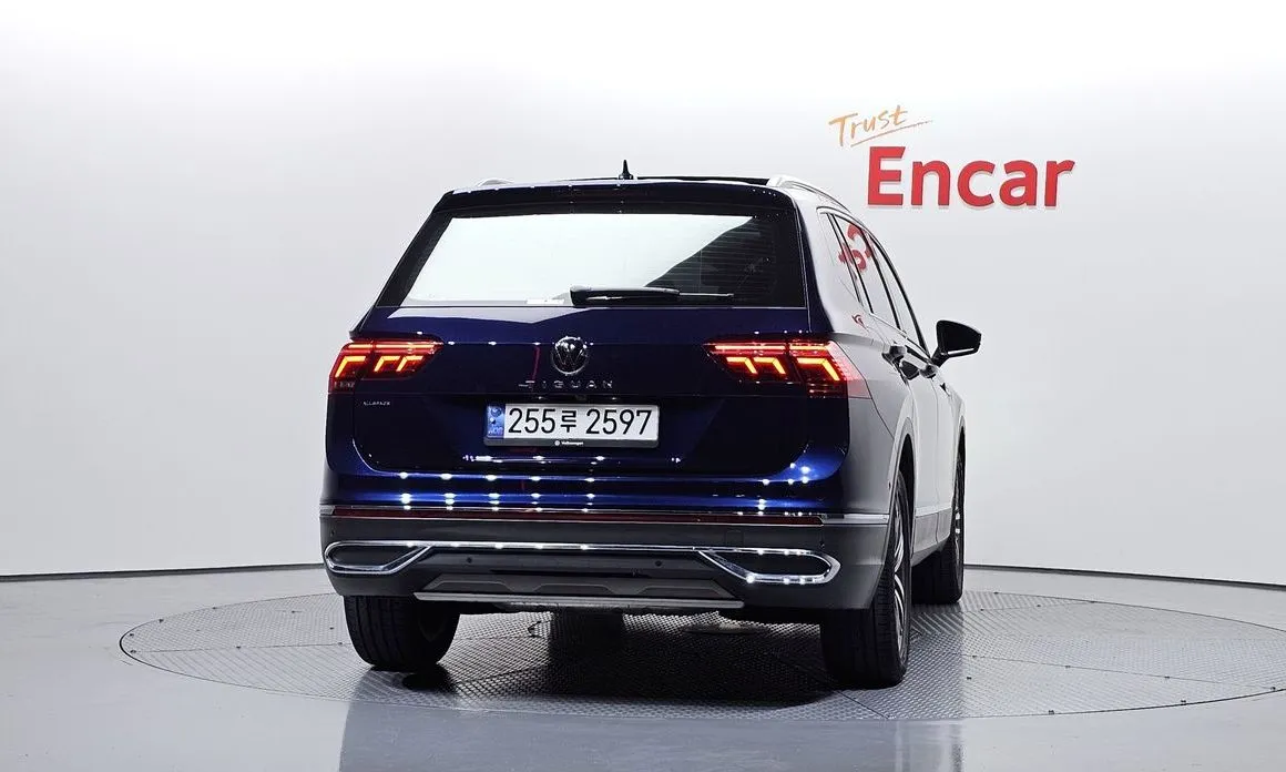 Volkswagen Tiguan — фото 3