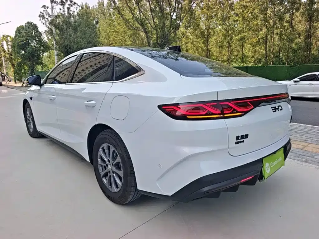 BYD Qin L — фото 10