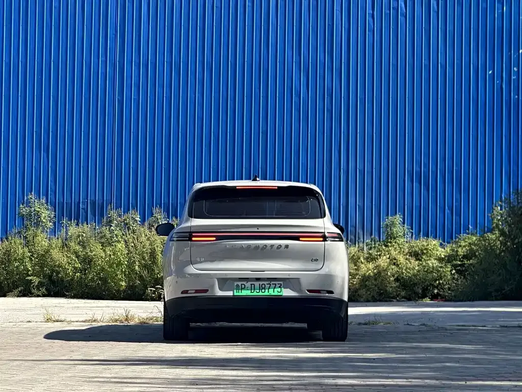 Leapmotor C10 — фото 10