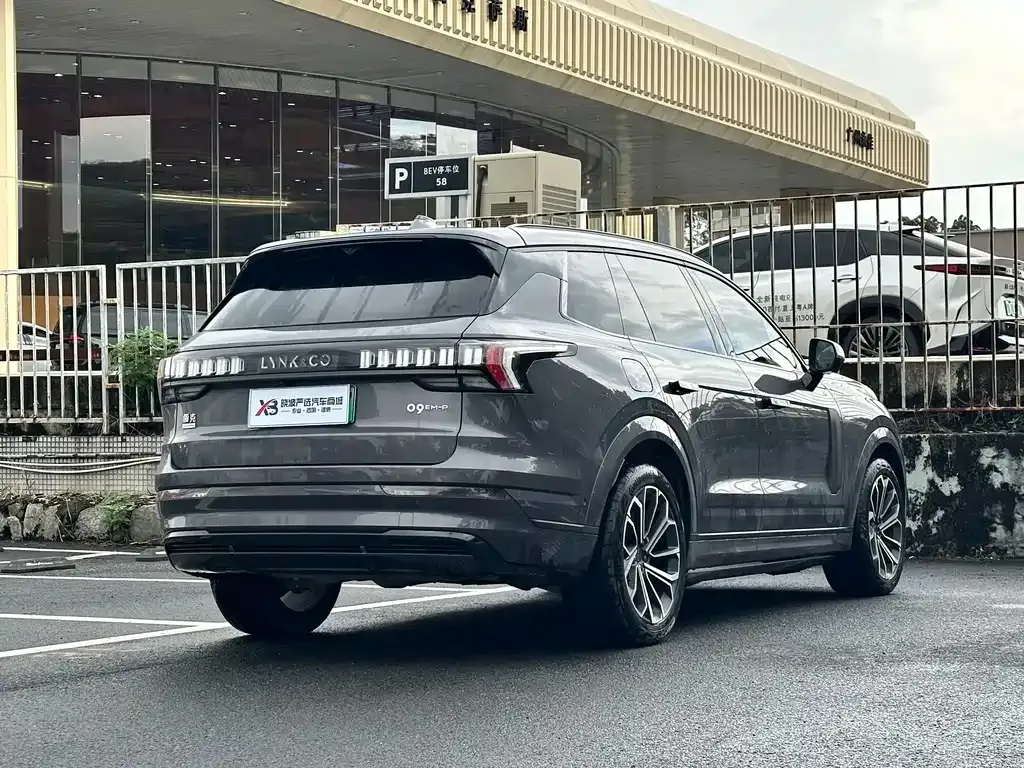 Lynk & Co 09 PHEV — фото 9