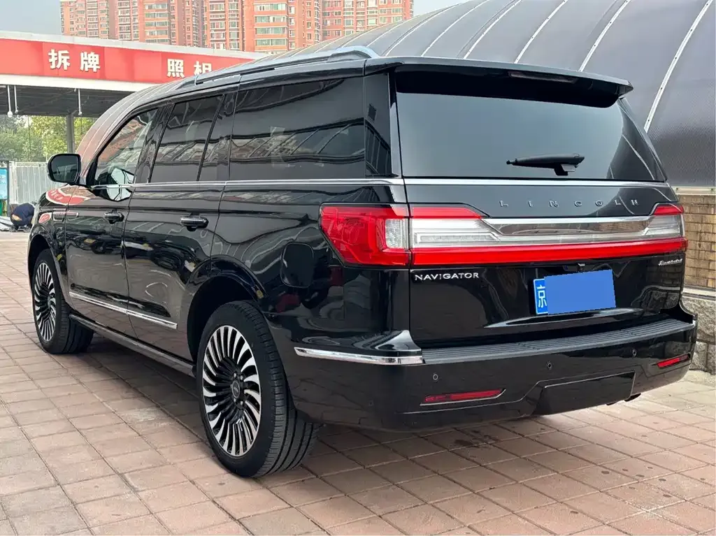 Lincoln Navigator — фото 6