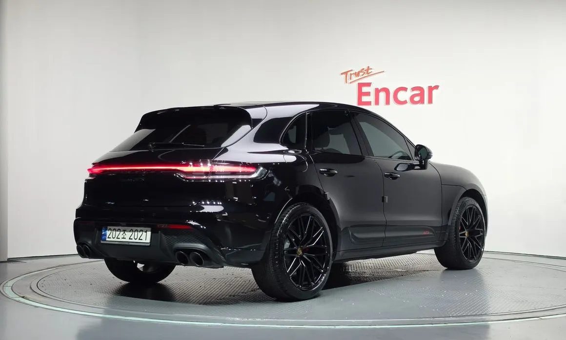 Porsche Macan — фото 5