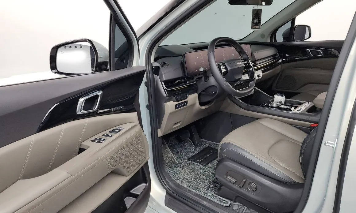 Kia Carnival — фото 2