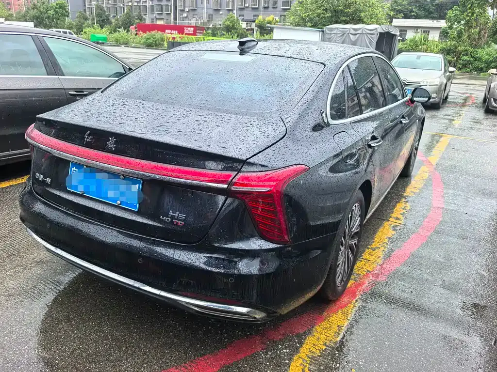 Hongqi H5 — фото 3