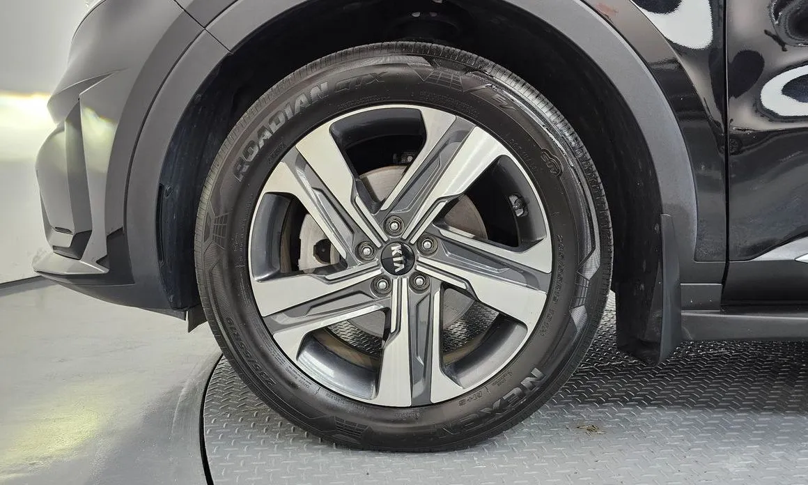 Kia Sorento — фото 7