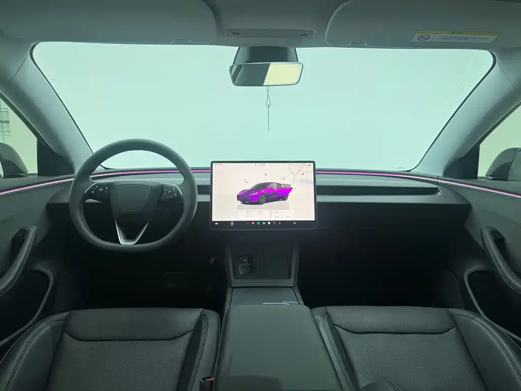 Tesla Model 3 — фото 5