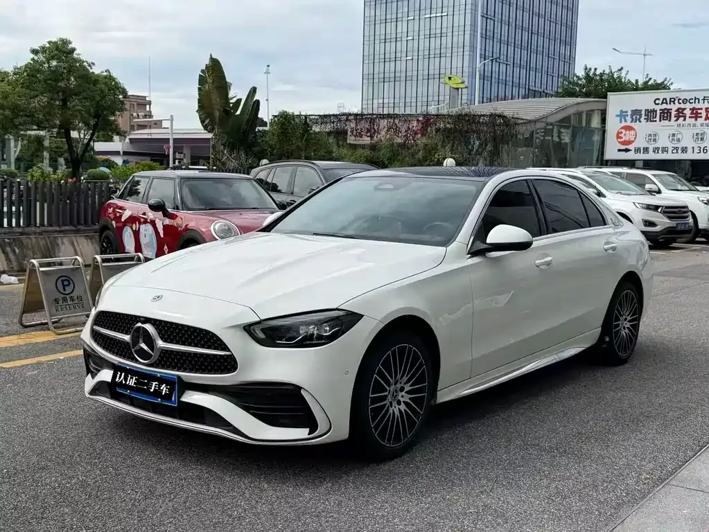 Mercedes-Benz C-Class — фото 1