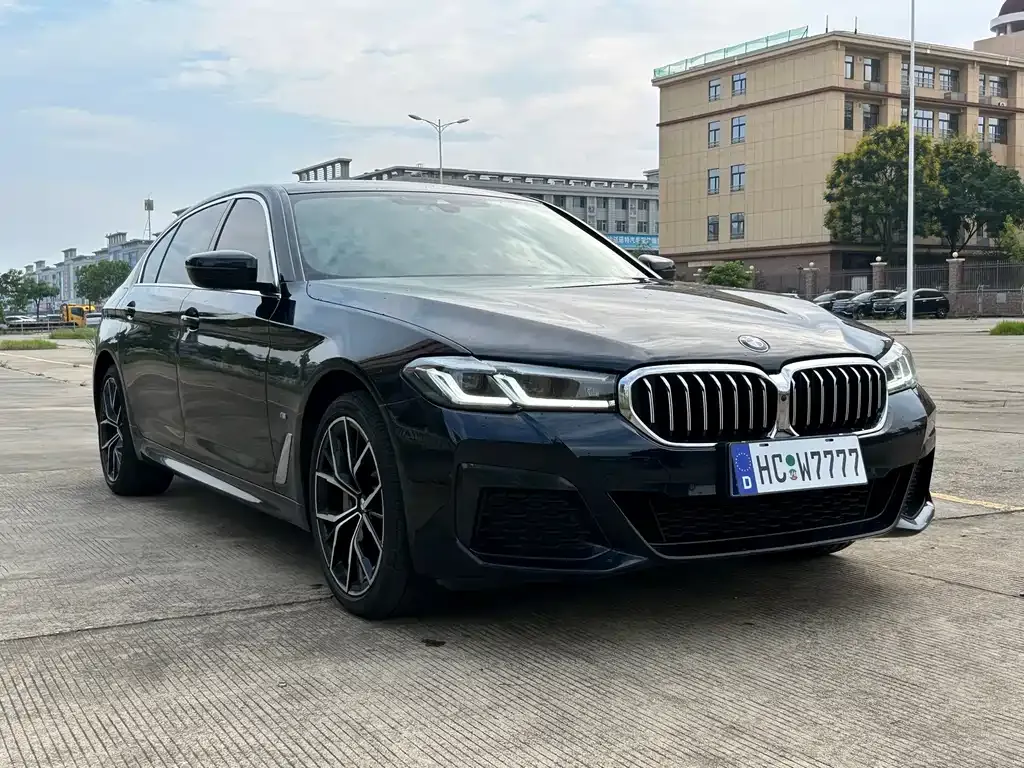 BMW 5 Series — фото 4