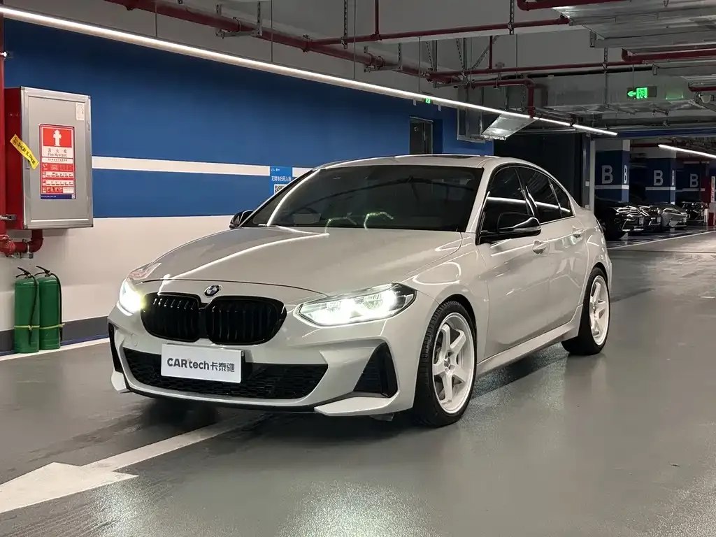 BMW 1 Series — фото 1