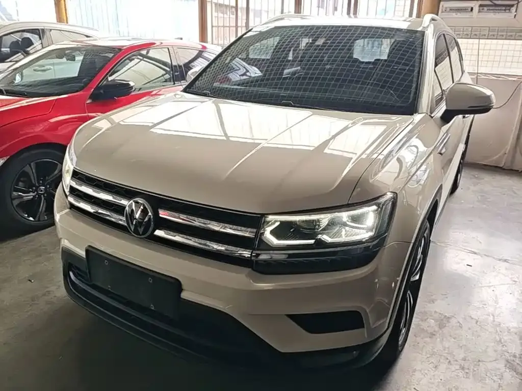 Volkswagen Tharu — фото 1