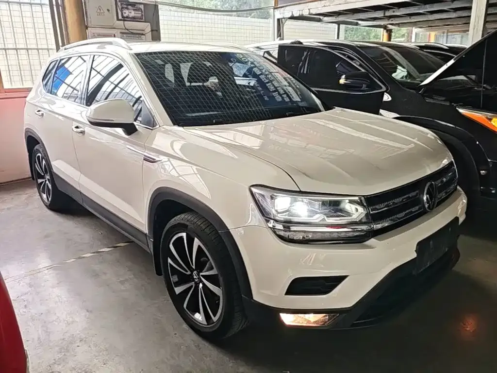 Volkswagen Tharu — фото 5