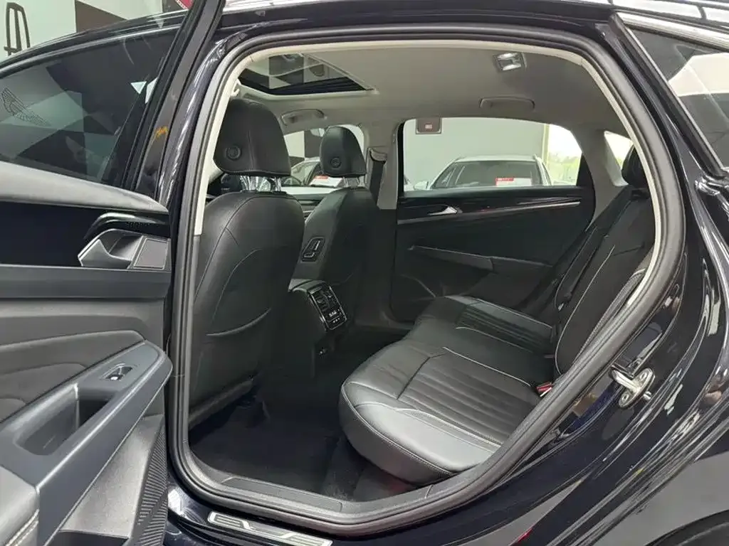Volkswagen Passat — фото 4