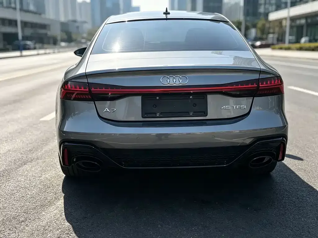 Audi A7 — фото 10