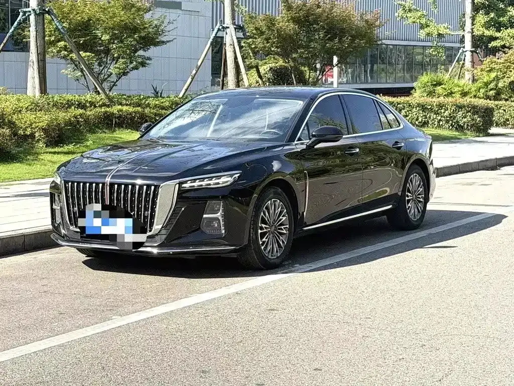 Hongqi H5 — фото 1