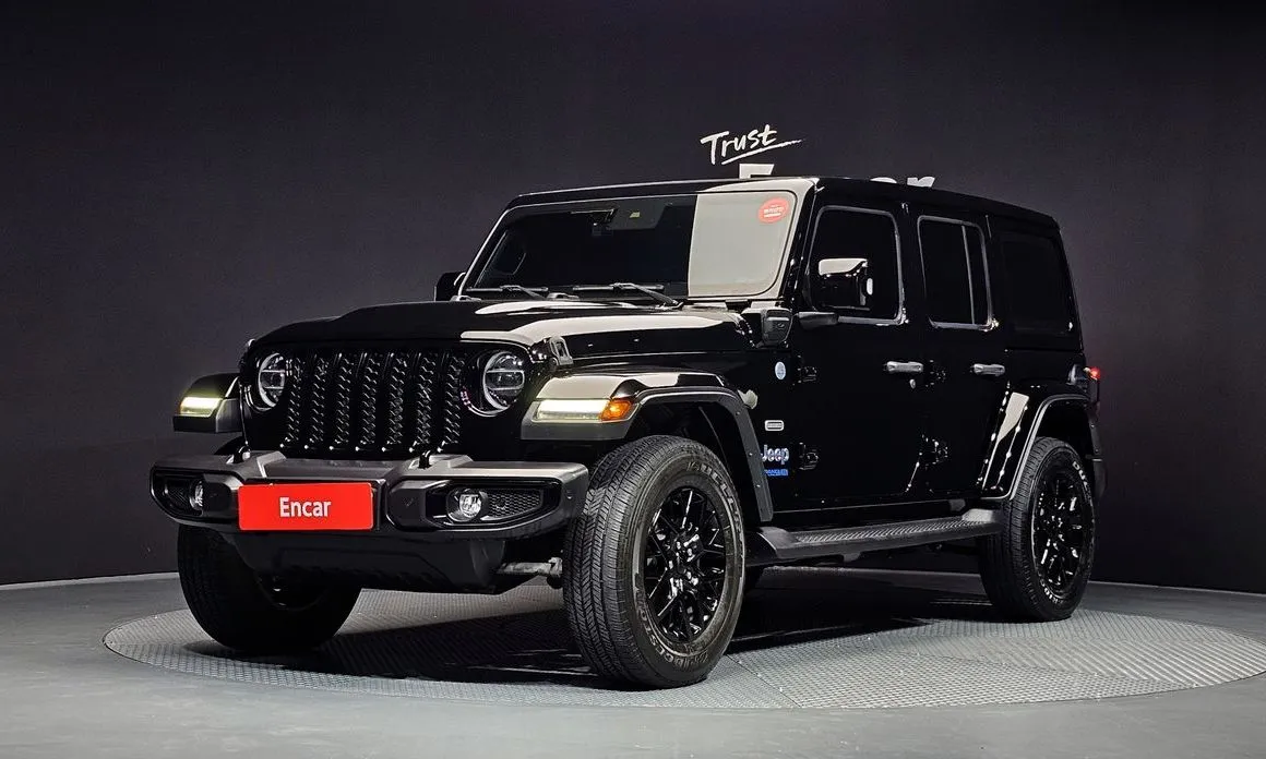 Jeep Wrangler — фото 1