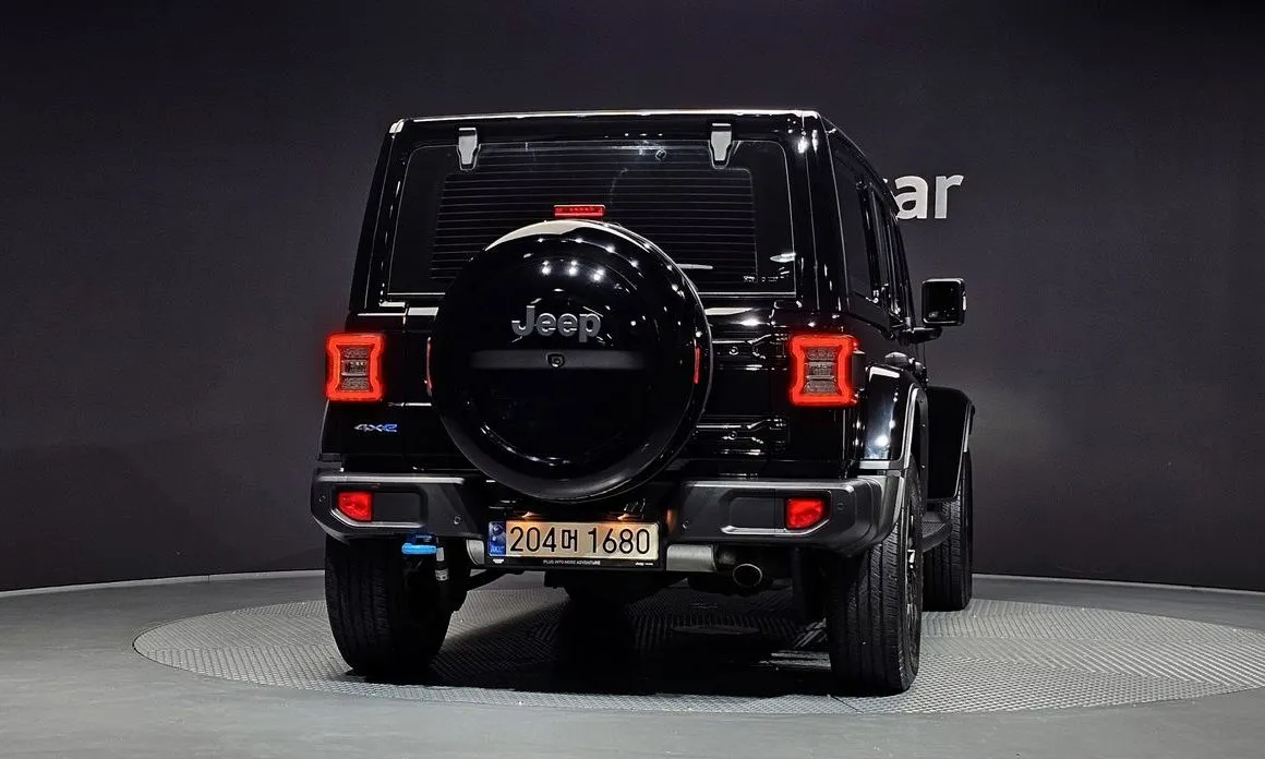 Jeep Wrangler — фото 4