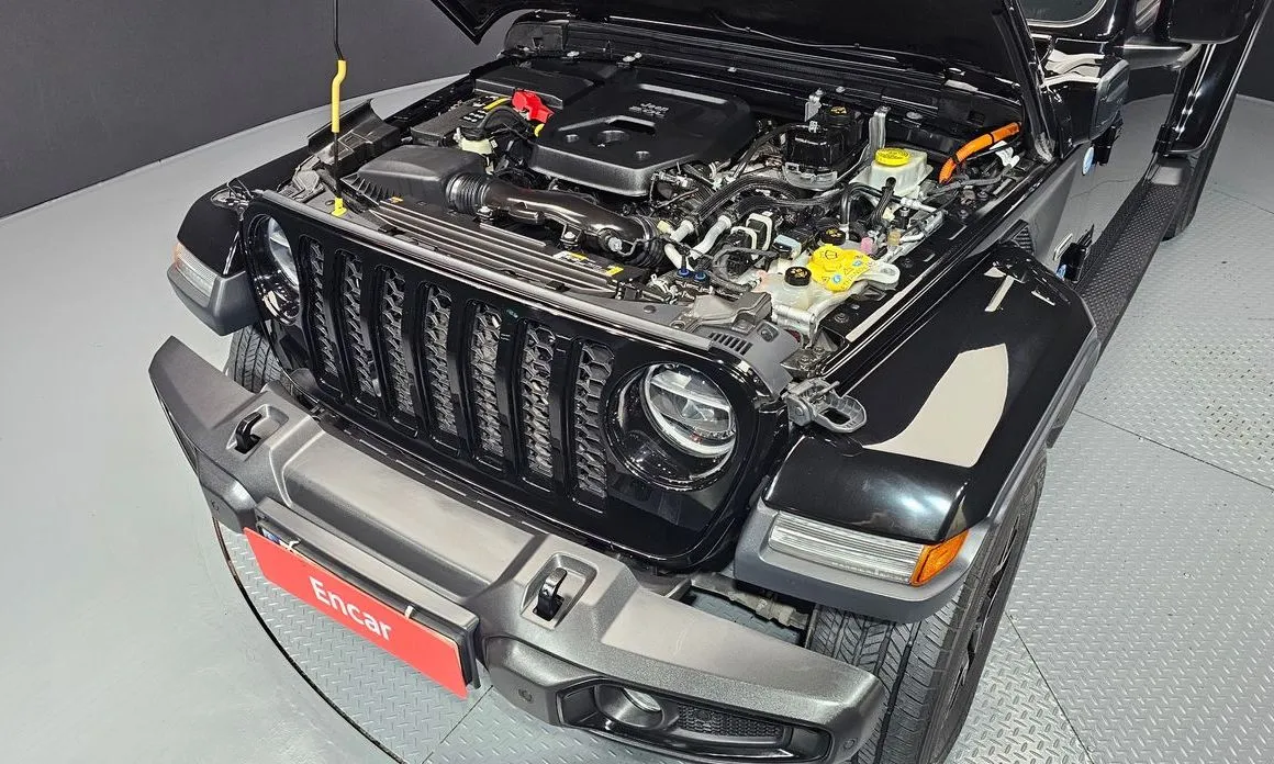 Jeep Wrangler — фото 10