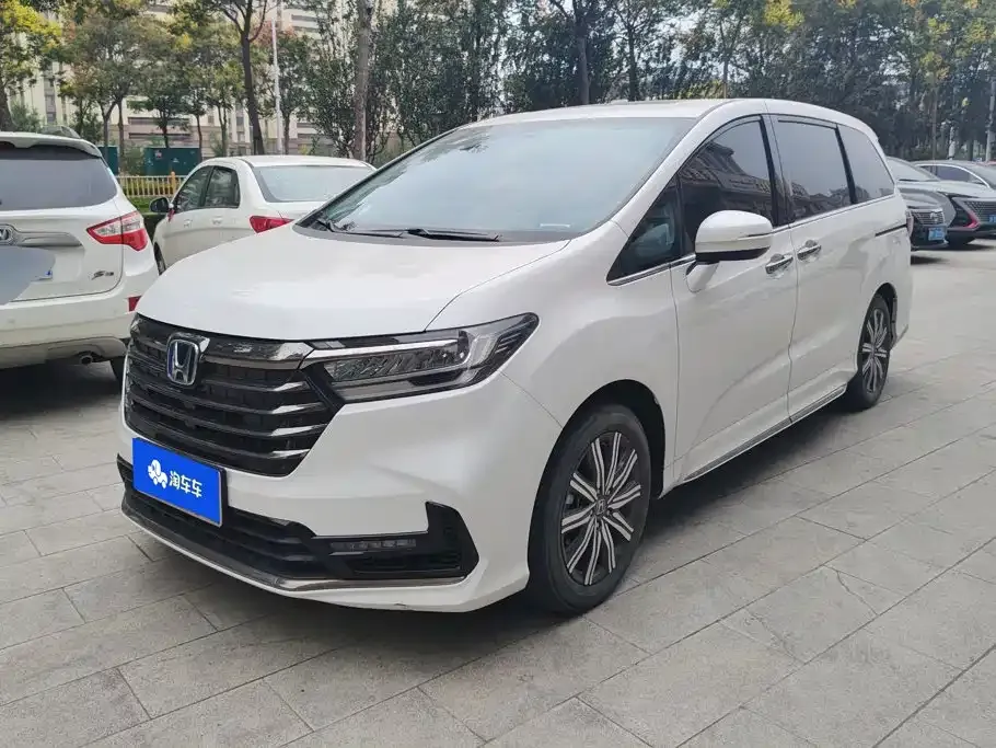 Honda Odyssey — фото 1