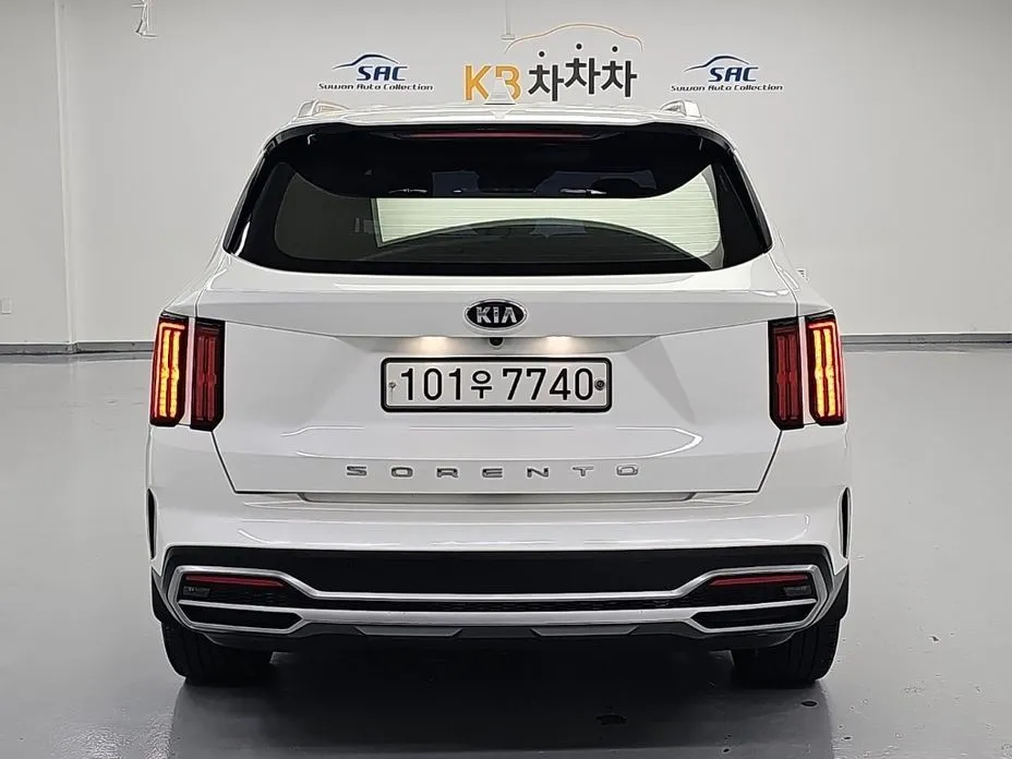 Kia Sorento — фото 5