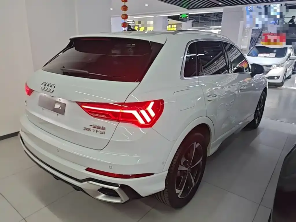 Audi Q3 — фото 3