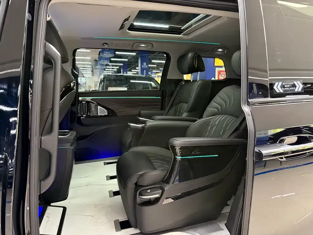 GAC Motor Trumpchi M8 — фото 4